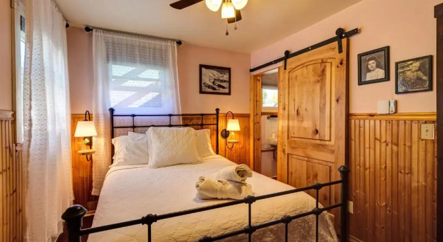 Двухместный номер Standard Fireside Inn & Hostel