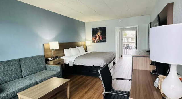 Двухместный номер Standard с видом на озеро Quality Inn - On The Lake Clarksville-Boydton