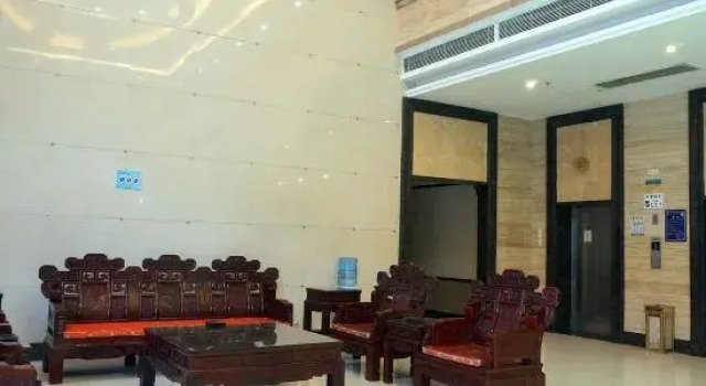 Shuncheng Hotel, Boek Hotel Hotels in Guangdong met parkeren, Parkeren