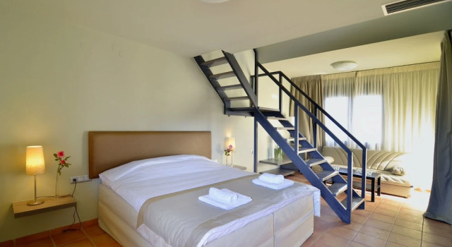 Студия Ellopia Point Hotel