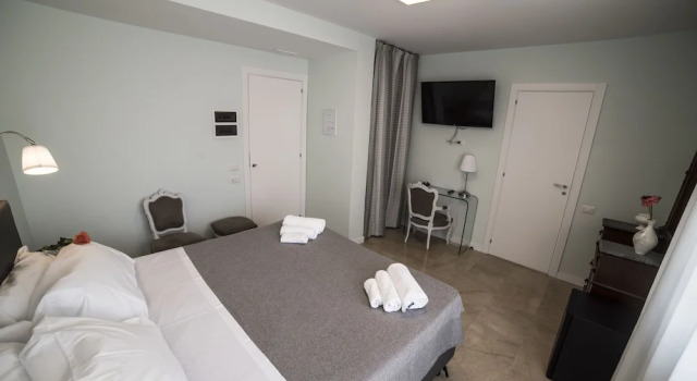 Superior- dobbelt værelse med altan Attico 33 B&B