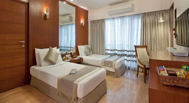 Двухместный номер Deluxe Grand Residency Hotel & Serviced Apartments