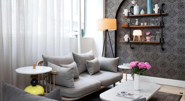 Кровать в общем номере Hôtel Madeleine Haussmann