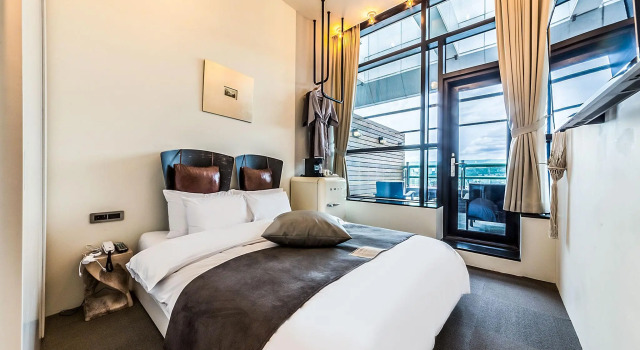 Двухместный номер Deluxe H Avenue Hotel Gwangalli branch