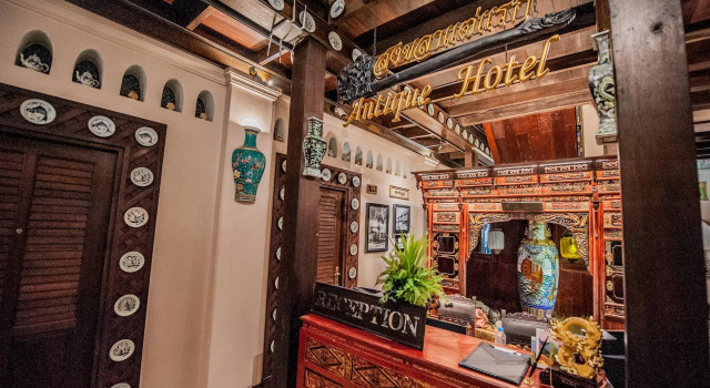 Songkhla Tae Raek Antique Hotel