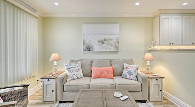 Апартаменты Brigantine Beach Retreat: Swim, Fish, & Shop!