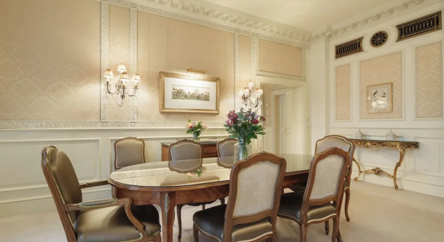 Люкс Connecting Eurostars Grand Hotel Wien