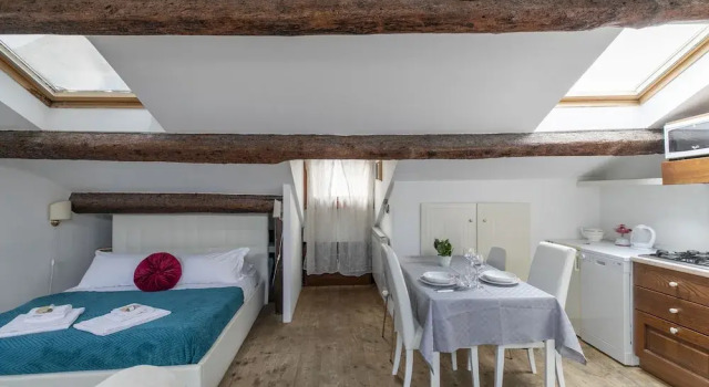 Venice Lovely Apartment, Забронировать Апартаменты/квартира Апартаменты Венеции, рядом с Консульство Франции в Венеции, Апартаменты/квартира