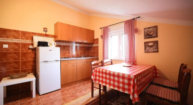 Апартаменты с 2 комнатами с балконом и с видом на море Apartments Veronika