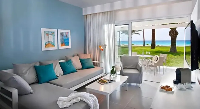 Бунгало Beach Nissi Beach Resort