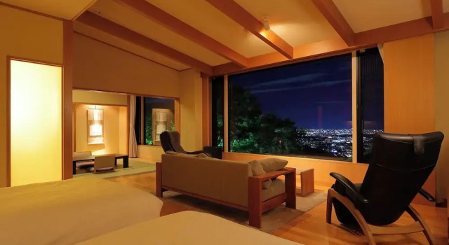 Люкс Luxury 山荘 風の杜 Sanso Kazenomori