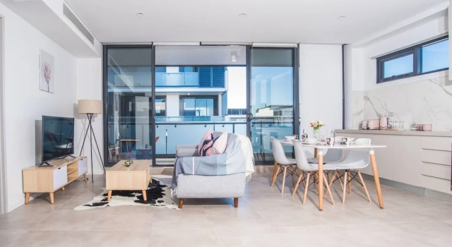 Апартаменты с 2 комнатами Lively 2bed1bath Mascot APT