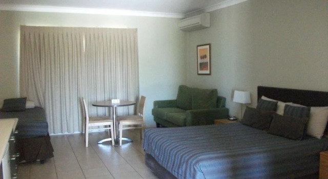 Spinifex Motel & Serviced Apartments