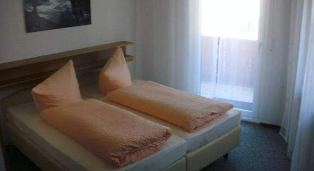 Трёхместный номер Standard Hotel Schwarzer Adler
