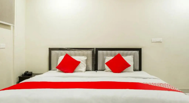 Двухместный номер Deluxe OYO 73795 Karthikeya Pride