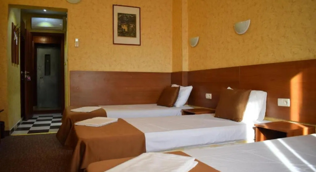 Трёхместный номер Standard Slavyanska Beseda Hotel