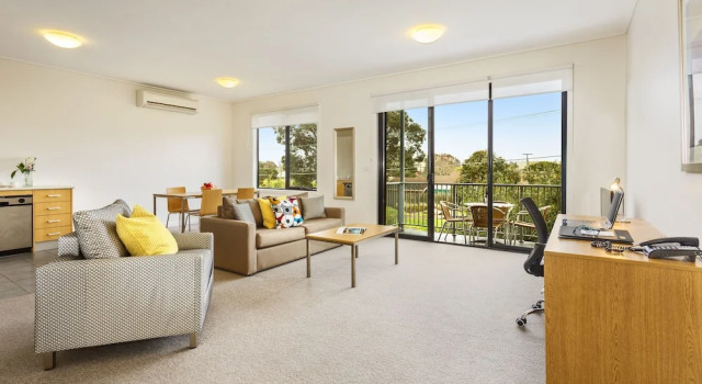 Апартаменты с 2 комнатами с балконом Quest Frankston