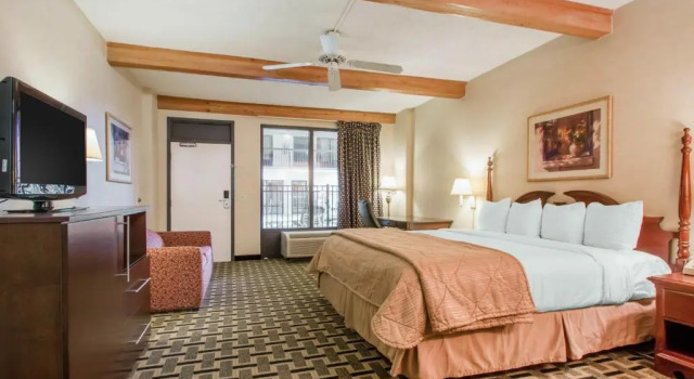 Люкс Quality Inn & Suites Ridgeland