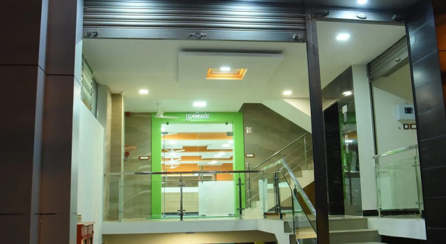 Santhoshpuri, Book Hotel Hoteller i Tamil Nadu med parkering, Parkering
