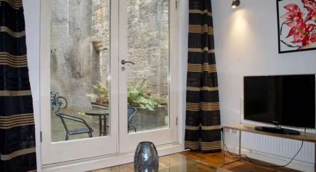 Argyl - Grassmarket Apartments, Забронировать Апартаменты/квартира Старый город Эдинбург, рядом с Национальный музей Шотландии