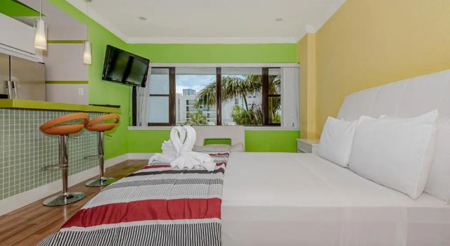 Beach Front Studio Miami Beach, Забронировать Апарт-отель Апарт-отели Miami Metropolitan Area, Апарт-отель