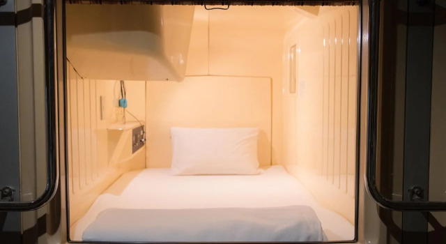 Capsule and Sauna Century, Забронировать Хостел Хостелы Токио, рядом с Iwasaki Yanosuke Residence Site, Хостел