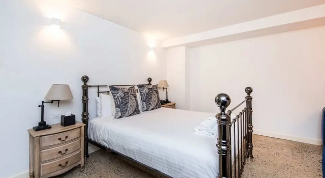 Restful Room in the City With Rooftop Terrace, Забронировать Отель Отели Перта 3 звезды, рядом с Enex Perth, 3*