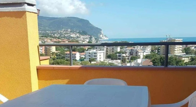 Casa Ischia 66 Vista mare con 3 camere da letto, Rezervovat Hotel Numana 
