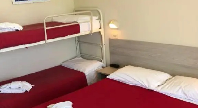 Семейный номер Standard с балконом Hotel Lem