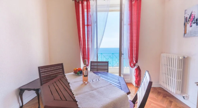 BLUE BEACH AP4172 bY RIVIERA HOLIDA HOMES