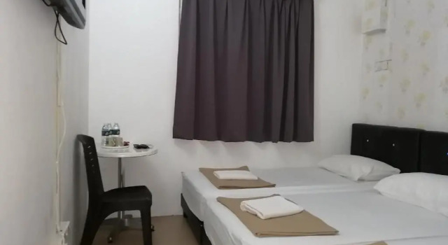 Трёхместный номер Deluxe с красивым видом из окна Rasa Motel