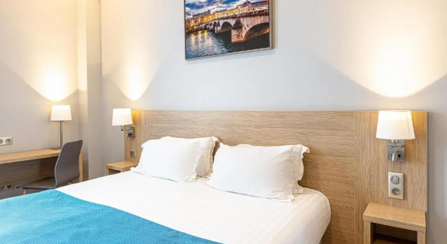 Номер Superior с видом на город Paris dIssy Hôtel Porte de Versailles