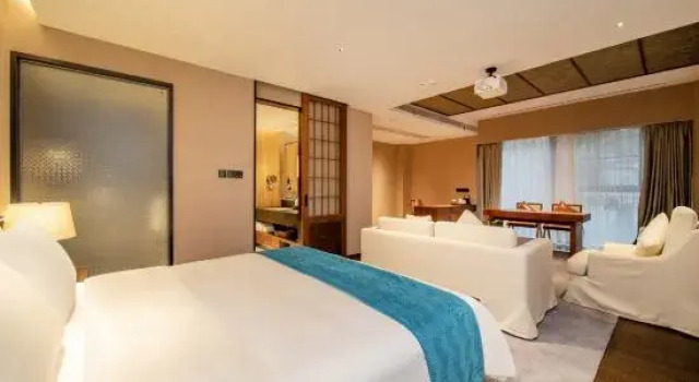 Люкс Lushan Tongyuan Yi Inn Yunjing Hotel (Lushan Scenic Area South Gate Branch)