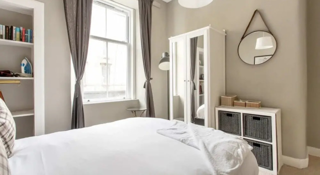 1 Bedroom Flat In Edinburgh