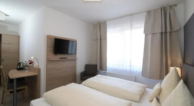 Hotel 12 Bäume, Забронировать Отель Верне Унна
