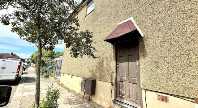 Lovely 2-bed Tree-hole in Northolt Southharrow