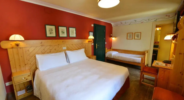 Трёхместный номер Standard с балконом Hotel Du Grand Paradis - 1899 Auberge Boutique