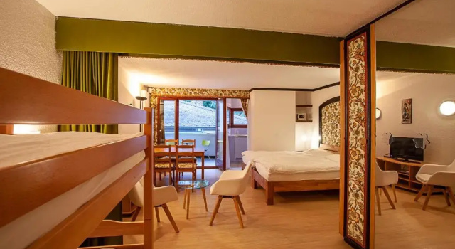 Четырёхместный номер Standard Цокольный этаж Hotel Astoria