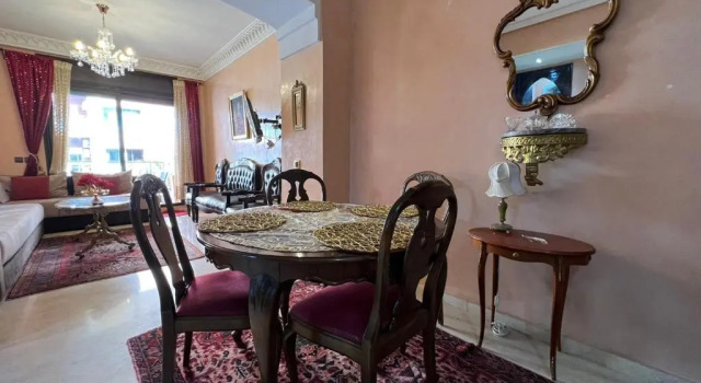 Luxury apartment 2 in the heart of Gueliz, Wifi, Pool, Забронировать Апартаменты/квартира Отели Марракеш-Тенсифт-Эль-Хауз с бассейном, Бассейн