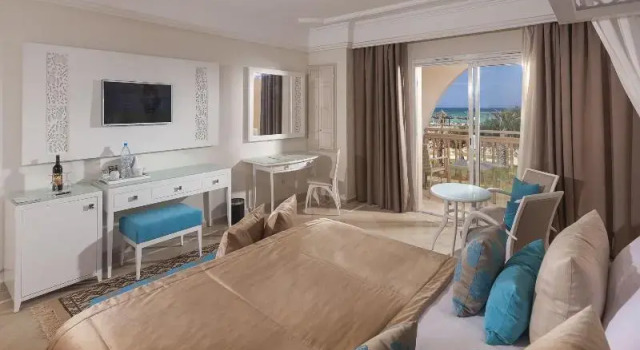 Двухместный номер Standard с балконом и с видом на море TUI BLUE Palm Beach Palace Djerba