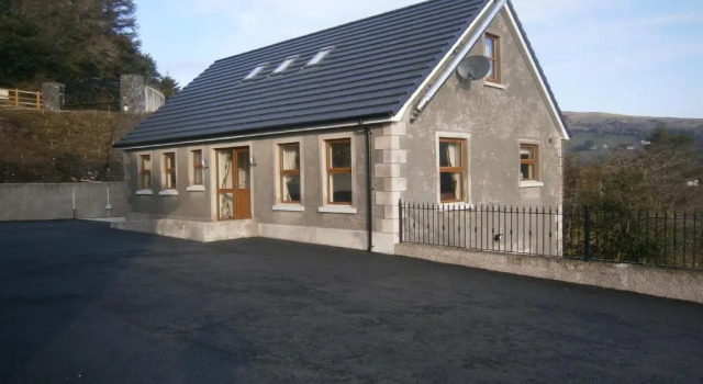 Коттедж Glendun Self Catering