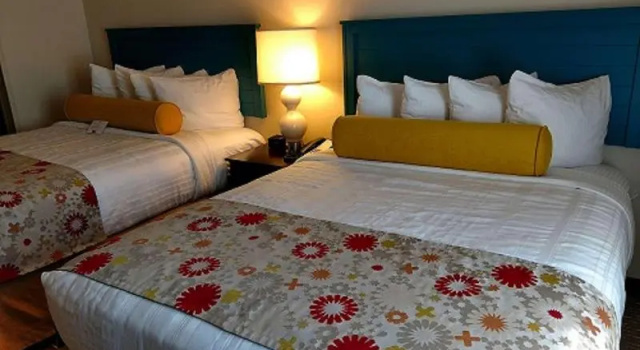 Четырёхместный номер Standard Best Western Plus Dayton Hotel & Suites