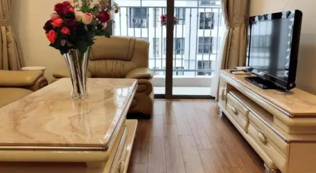 Elegant Parkhill Apt 1