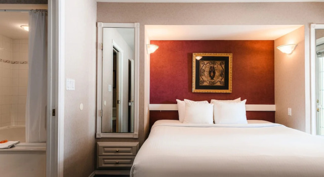 Люкс Mountain View Suites & Residency at Fairmont Hot Springs