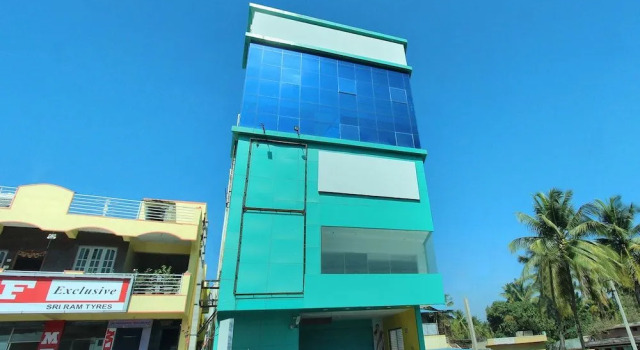 OYO 26981 Sharan Residency, Varaa Hotelli Hotellit Bangalore pysäköinnillä, Pysäköinti