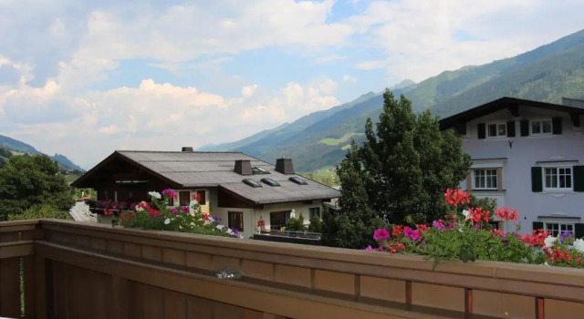 Трёхместный номер Standard с балконом Hotel in the HEART of the Alps
