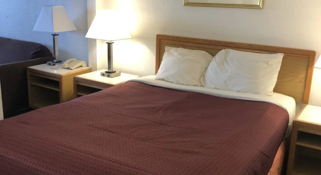 Двухместный номер Standard FourWinds INN