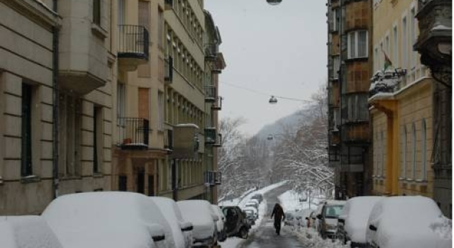 Di Caprio Apartman, Забронировать Апартаменты/квартира Отели Будапешта с парковкой, рядом с Castle Hill Funicular, Парковка