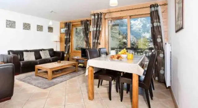 Les Sonnailles Apartment - Chamonix All Year, Забронировать Апартаменты/квартира Chamonix City Centre Шамони-Монблан, рядом с Горнолыжный подъемник Эгиль ду Миди