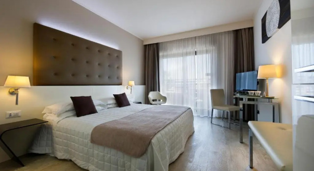 Номер Deluxe Hotel Desenzano